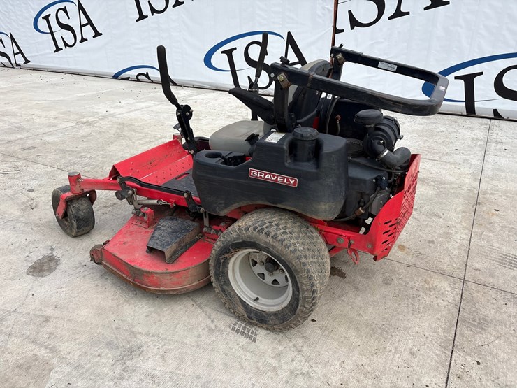 #5102-•-gravely-zt-5400-lawn-mower-image-1