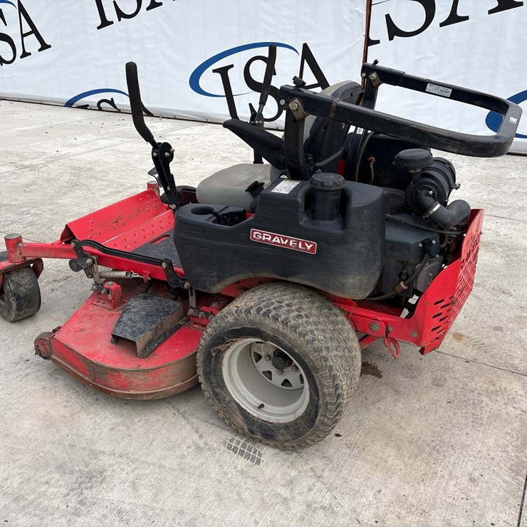 #5102 • Gravely ZT-5400 Lawn Mower