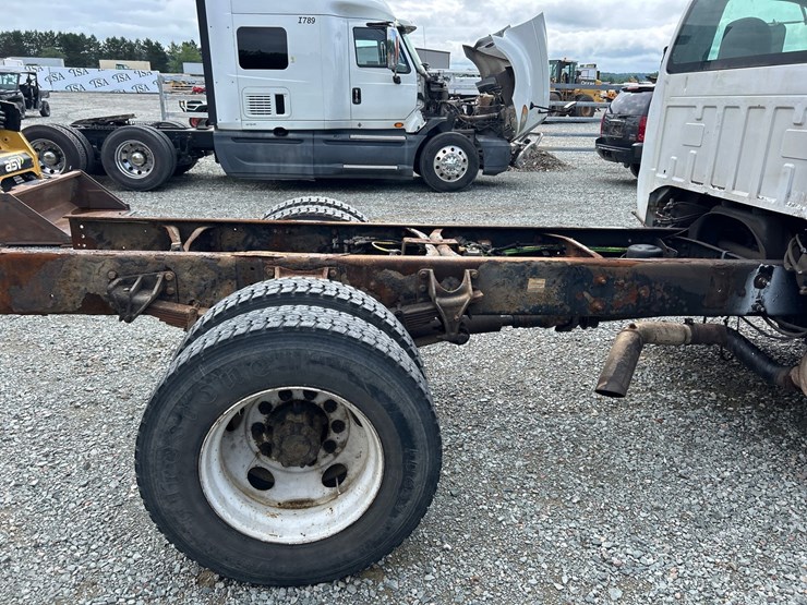 ford-f750-image-14