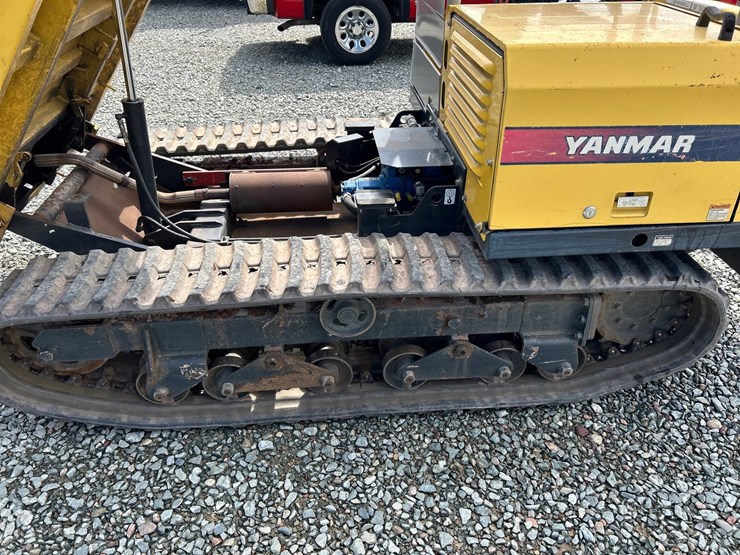 2013-yanmar-c30-image-41