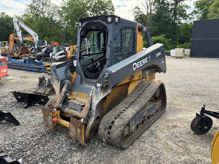 2017-deere-333g-image-4