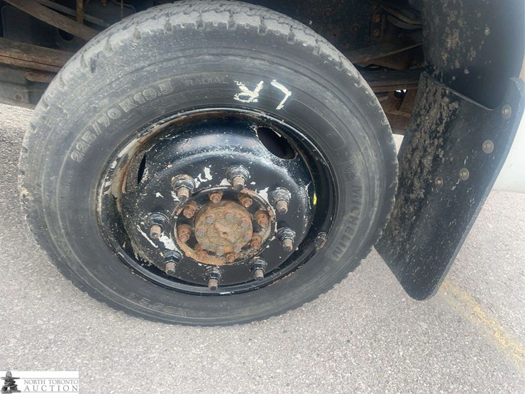 2016-ford-f350-image-23