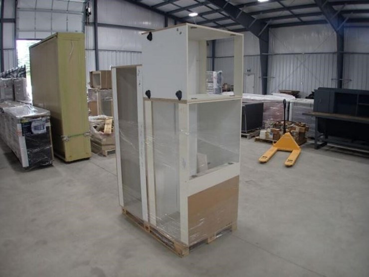 unused-qty-of-3-pc-heavy-duty-white-kitchen-base-image-4