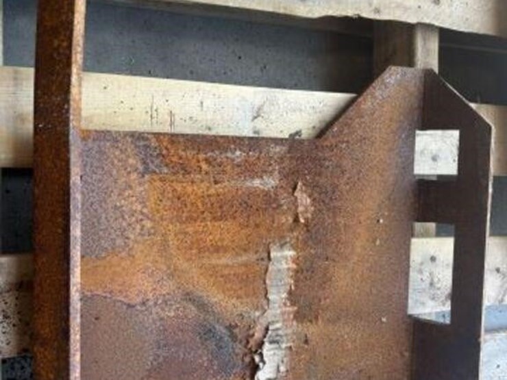 unused-q/c-skid-steer-mount-plate-image-16