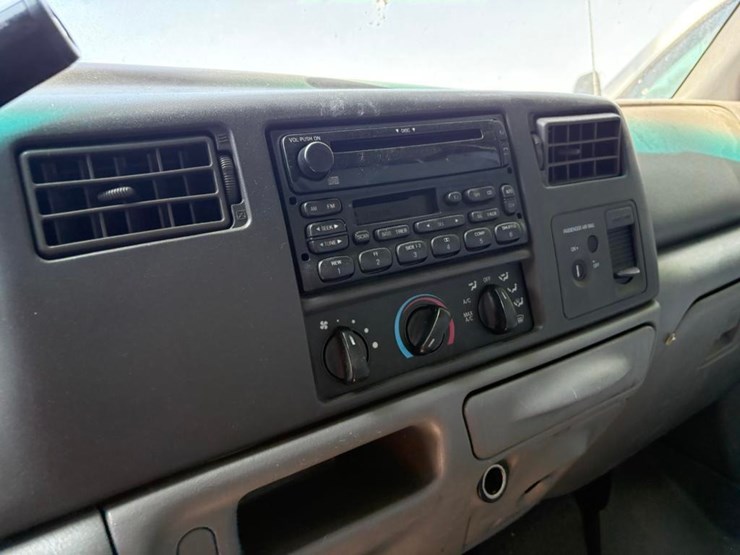 2004-ford-f350-image-11