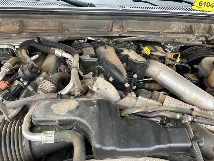 2012-ford-f350-image-32