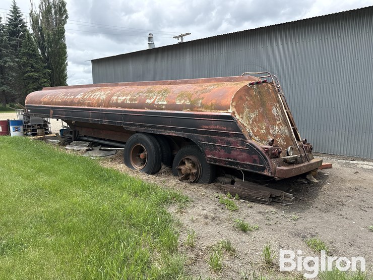 1946-fruehauf-trailer-image-6