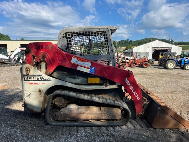 2016-takeuchi-tl10v2-image-8