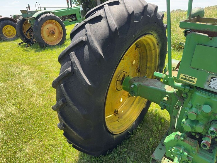 john-deere-70-image-6