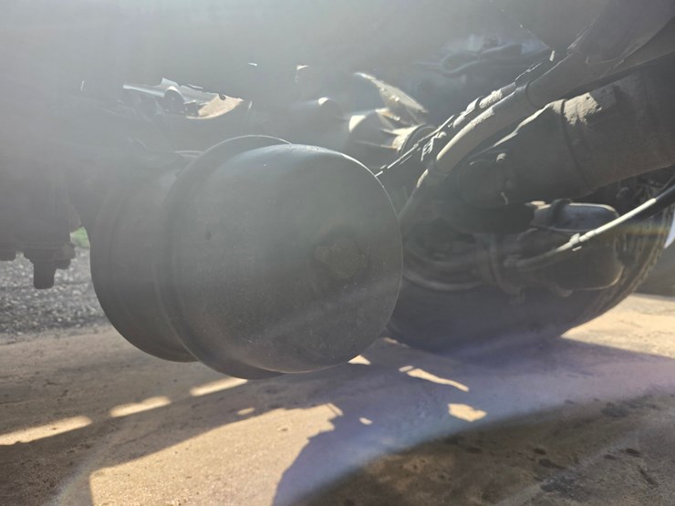 2015-kenworth-t680-image-40