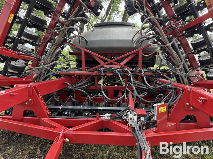2015-case-ih-2015-image-9