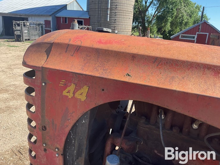 massey-ferguson-44-image-11