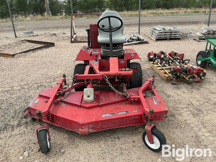toro-groundsmaster-322d-image-2