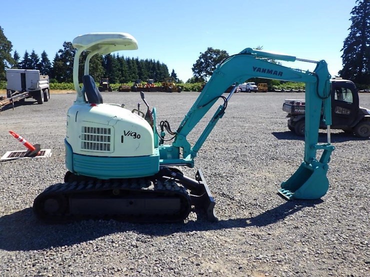 yanmar-vio30-image-4