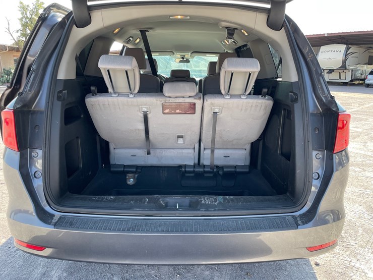 2018-honda-odyssey-image-57