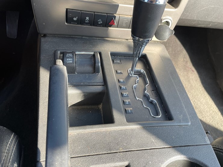 2012-jeep-liberty-image-79
