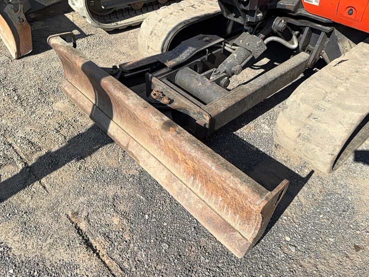 kubota-kx040-4-image-11