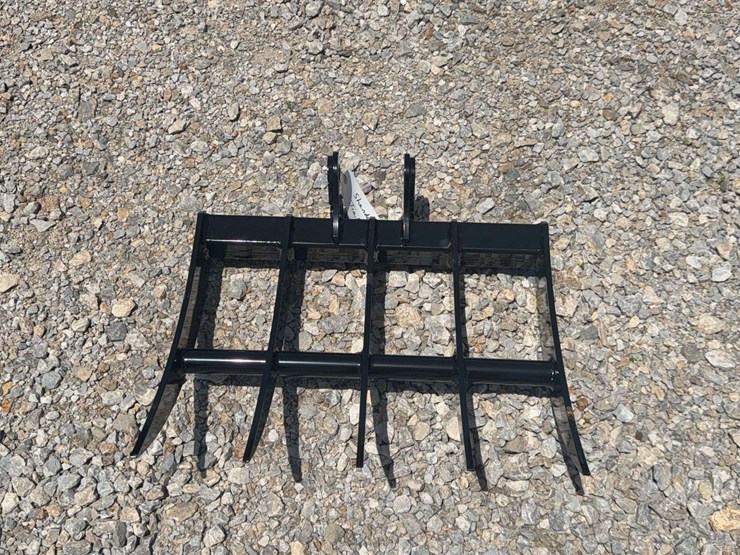 19”-mini-excavator-root-rake-image-1