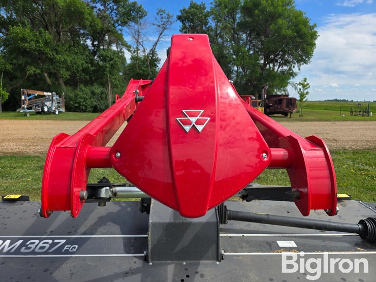 2022-massey-ferguson-30-image-16