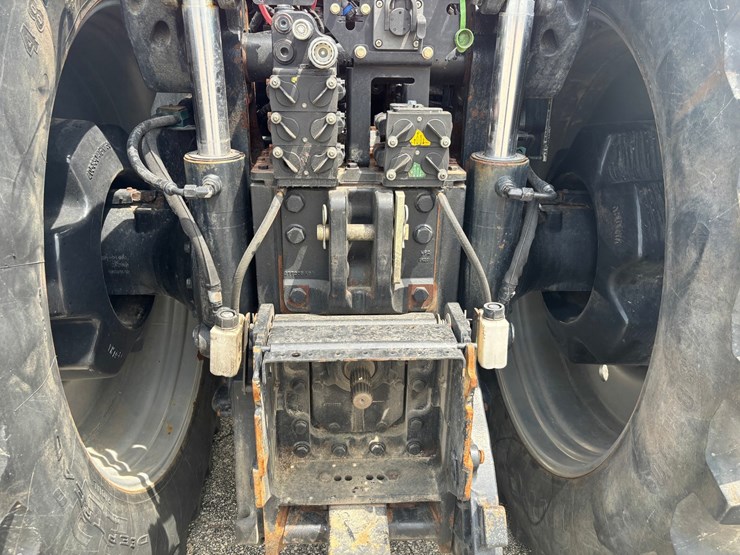 #2244-•-2021-case-magnum-280-tractor-image-39