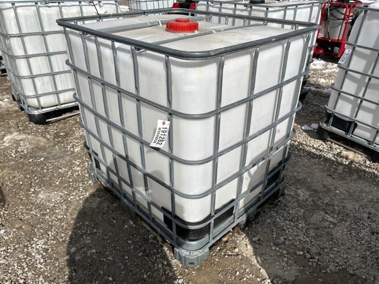 water-tank-tote-image-4
