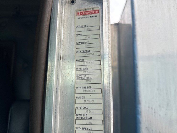 2013-kenworth-t800-image-93