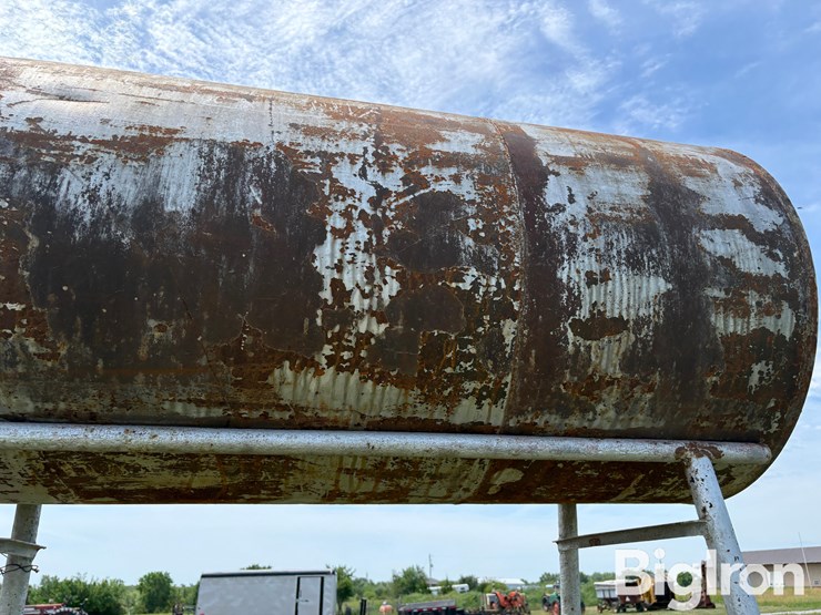 300-gal-fuel-barrel-w/stand-image-12