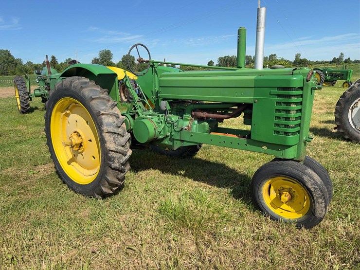 john-deere-model-b-image-2