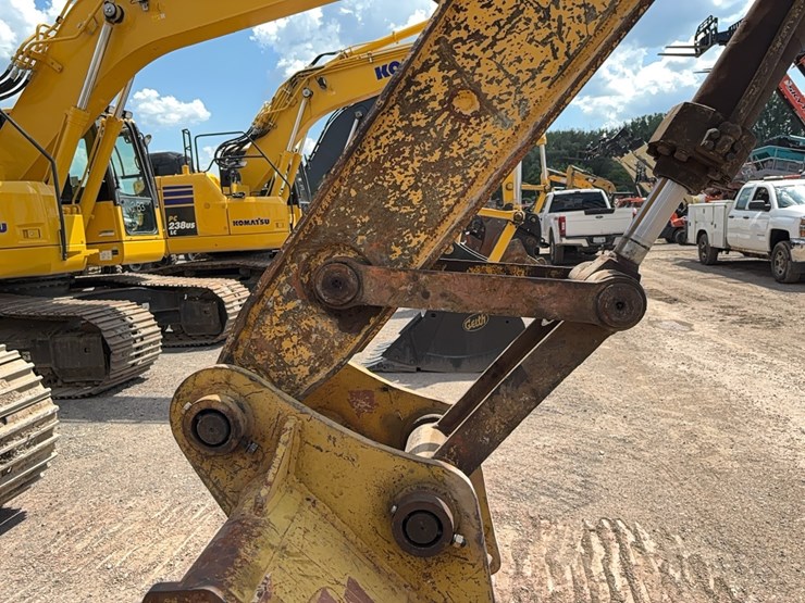komatsu-pc270-lc-7-image-8