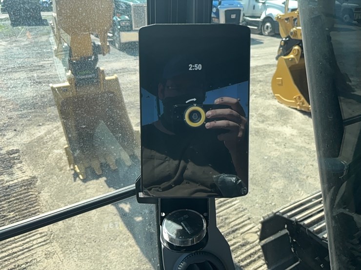 caterpillar-320gc-image-28