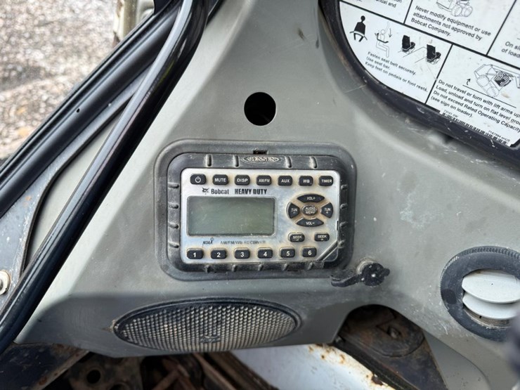 bobcat-t450-image-21