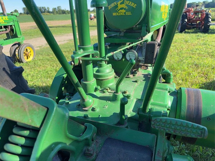 john-deere-model-b-image-24
