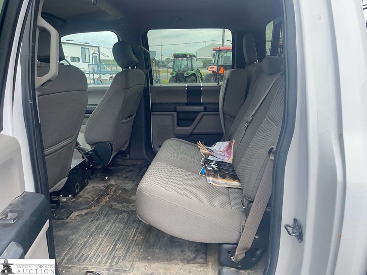2017-ford-f150-image-16