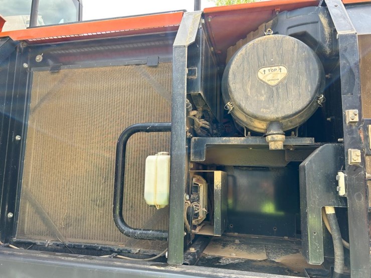 hitachi-zx350lc-6n-image-16
