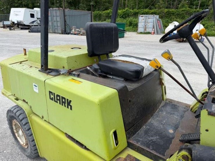 1992-clark-c500y100-image-14