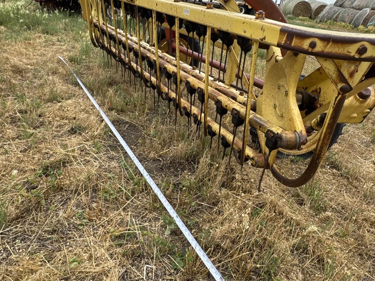 new-holland-258-image-13