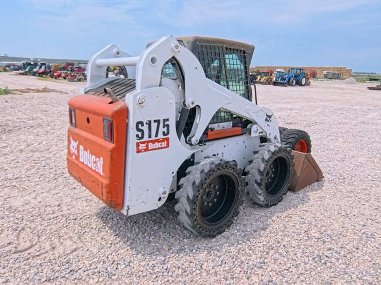 2008-bobcat-s175-image-5