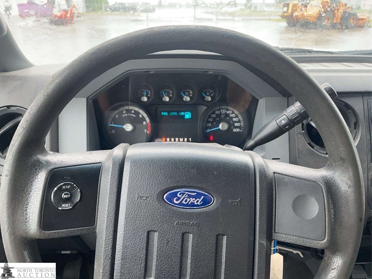 2011-ford-f350-image-10