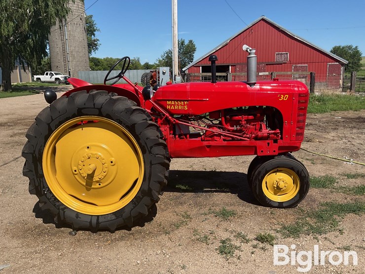 massey-ferguson-30-image-4
