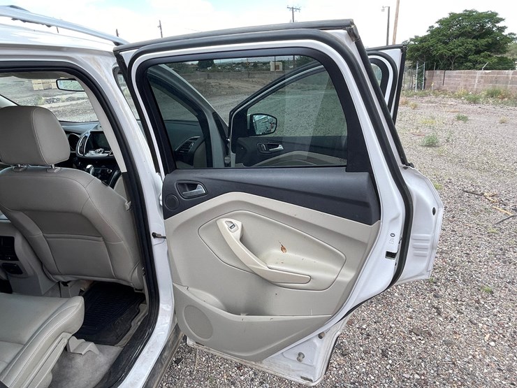 2016-ford-escape-image-93