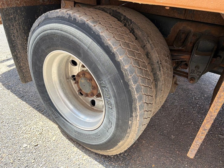 2014-kenworth-t370-image-8