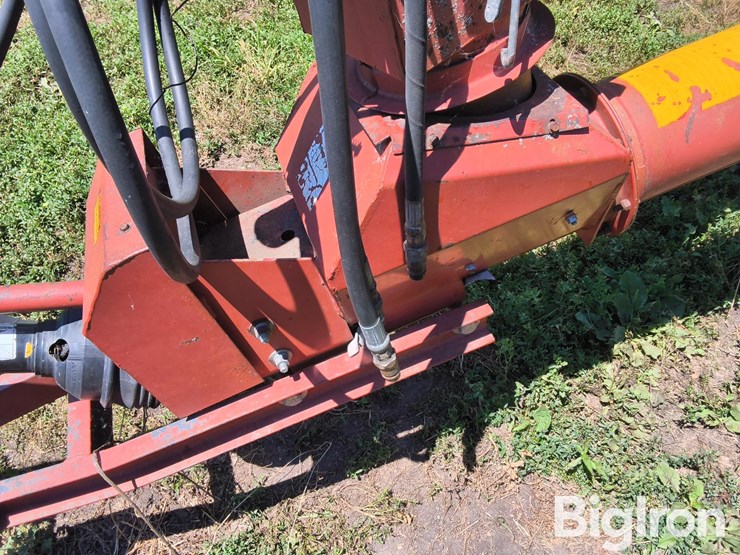 sudenga-auger-w/-truck-hopper-image-17