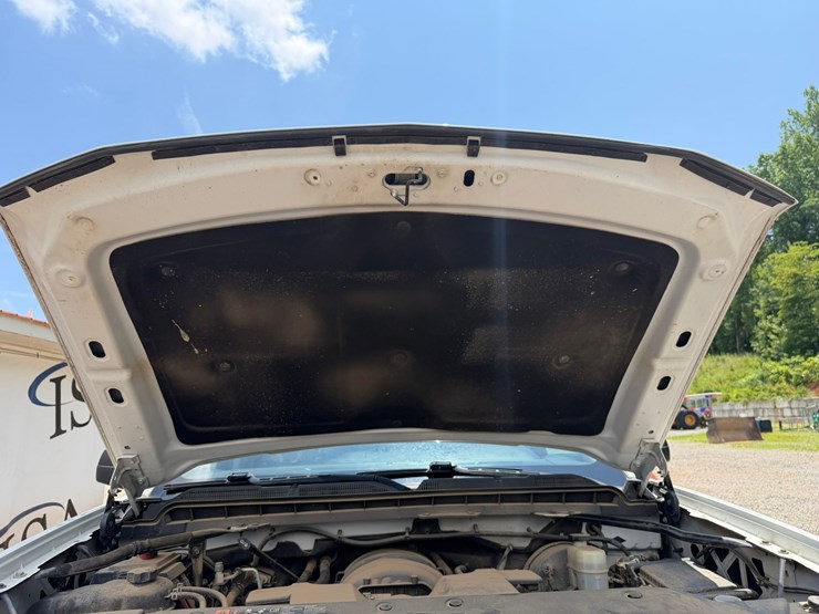 2019-chevrolet-silverado-1500-image-56