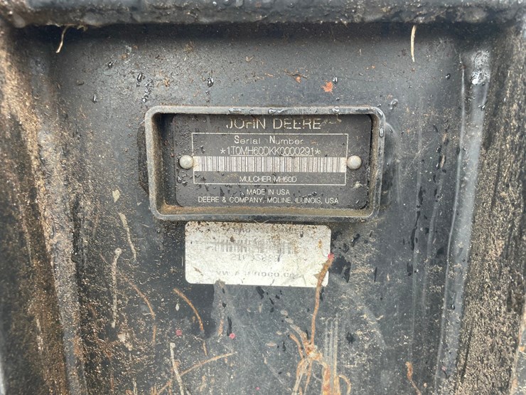 john-deere-60d-image-10