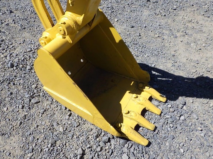komatsu-pc28uu-image-19