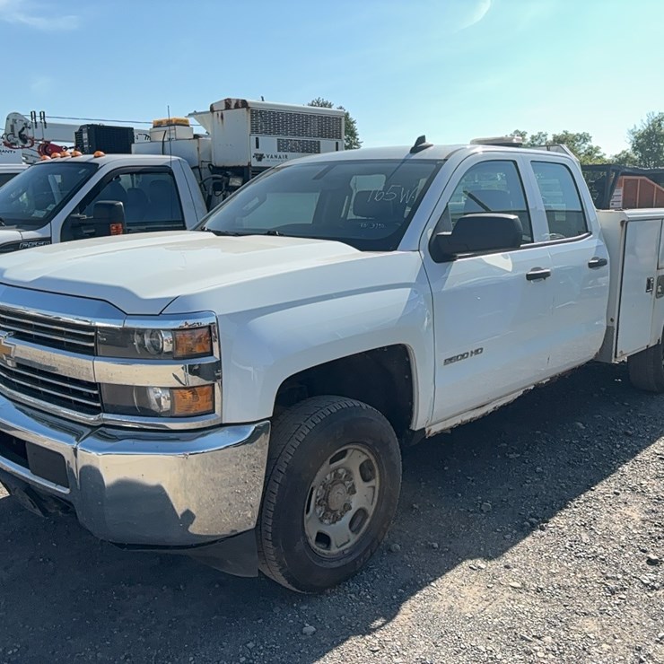 2016 CHEVROLET 2500