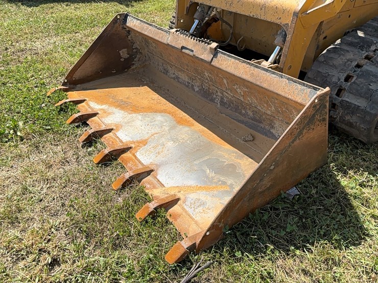 2021-caterpillar-299d3-image-6