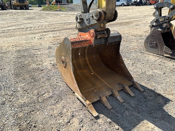2017-wacker-neuson-et145-image-8