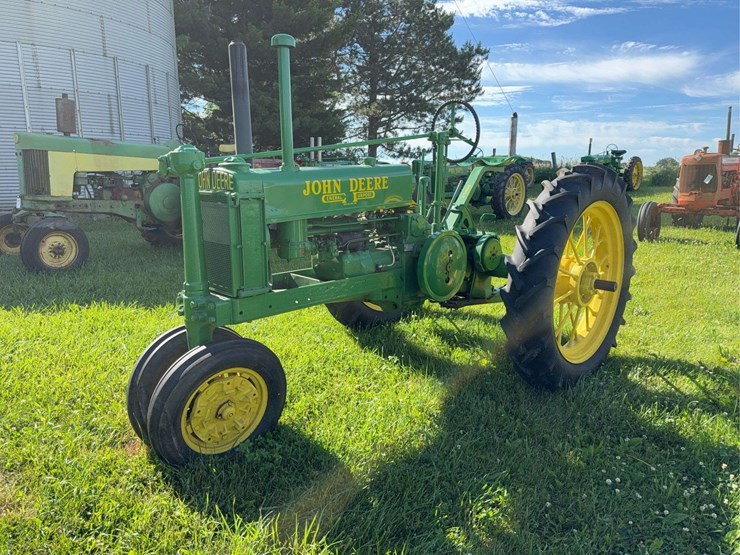 john-deere-model-b-image-2