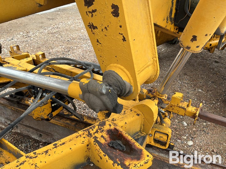 john-deere-570-image-18